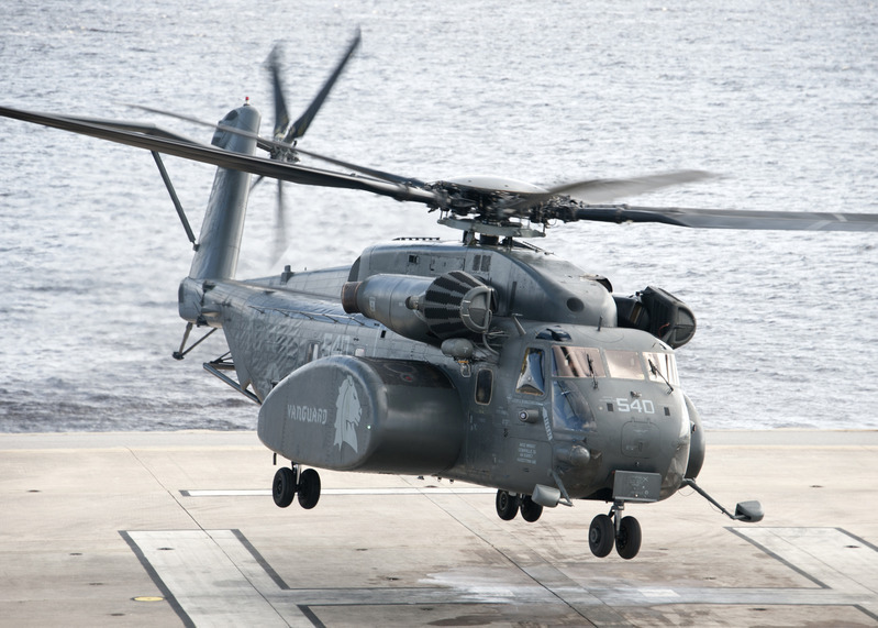 アメリカ海軍よりMH-53Eシードラゴン