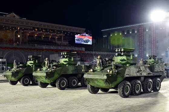 北朝鮮・朝鮮中央テレビより北朝鮮の新型装甲車（対戦車ミサイル型）