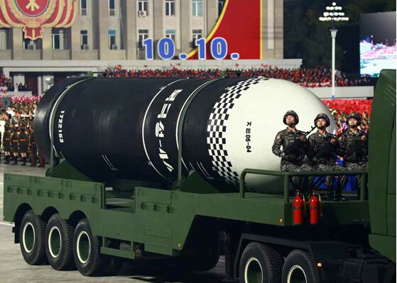 北朝鮮・朝鮮中央テレビより北極星4潜水艦発射弾道ミサイル