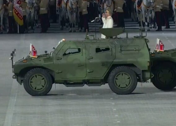 北朝鮮・朝鮮中央テレビより新型4輪軽装甲車