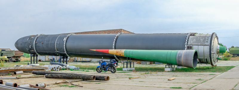 ウクライナ戦略ロケット博物館。手前が53T6