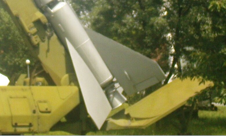 WikipediaからTourbillon撮影のSA-2ガイドラインの第1段の翼