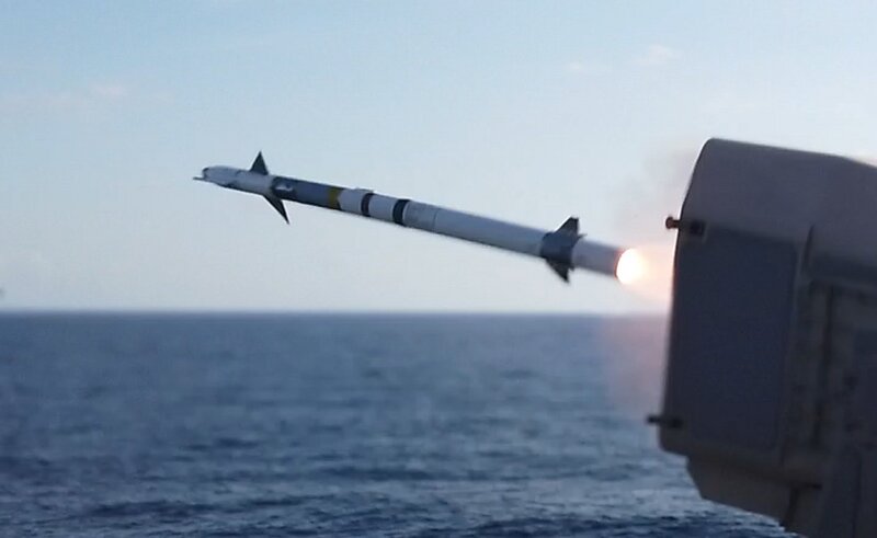 アメリカ海軍よりRIM-116B発射の瞬間