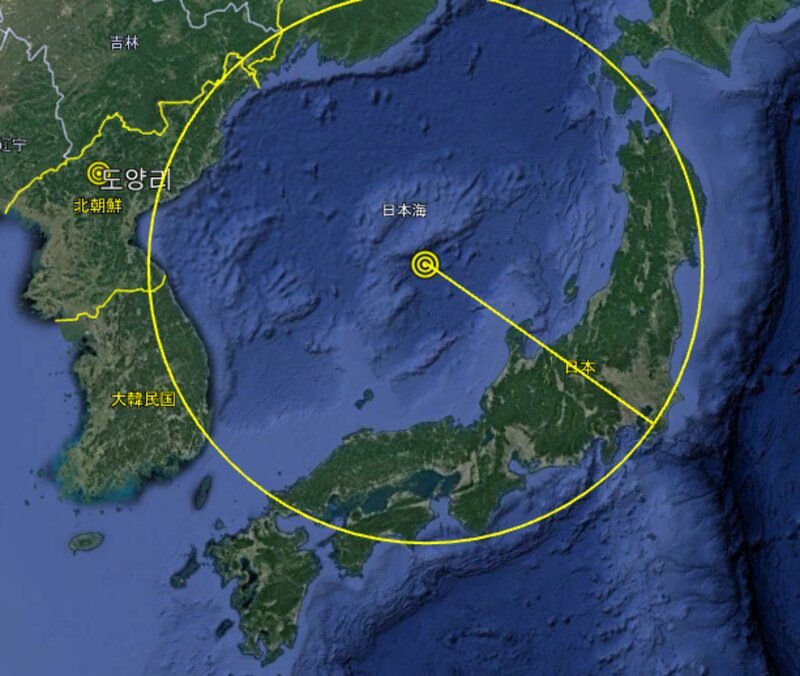 Google地図より筆者が作成、日本海中央より600kmの円