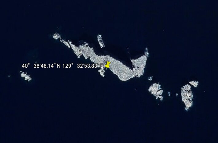 Google地図より北朝鮮咸鏡北道花台郡舞水端里、卵島