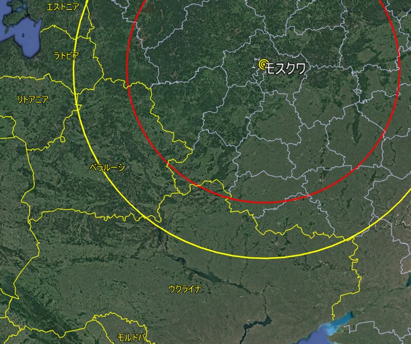 Google地図より筆者作成。モスクワから半径500kmと700km
