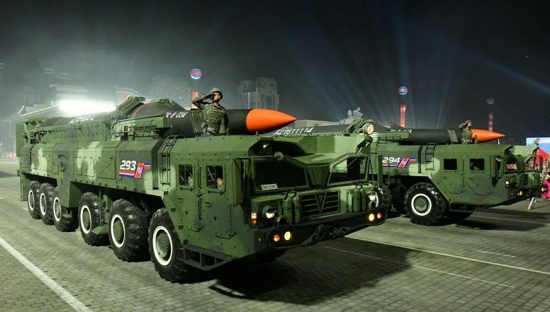 北朝鮮KCNAより2022年4月25日パレード。「極超音速ミサイル」