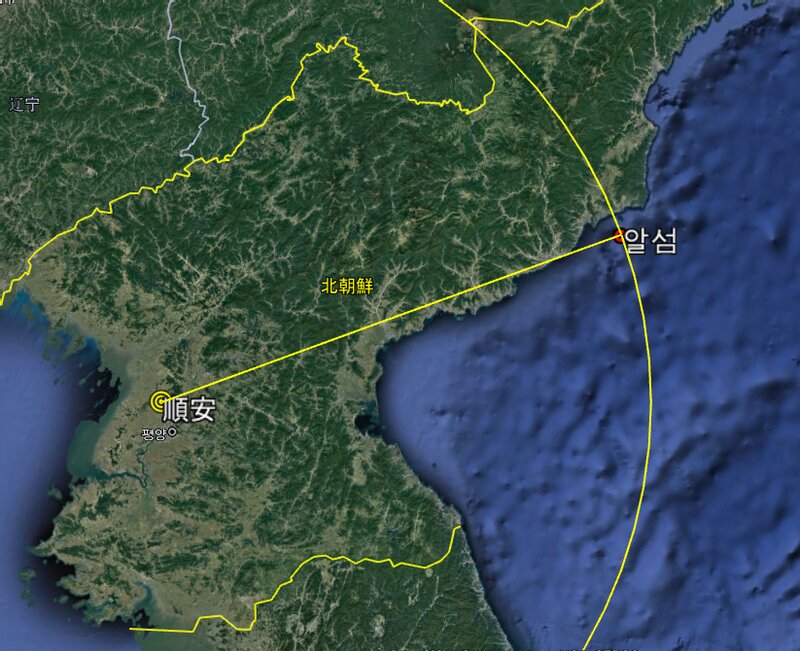 Google地図より順安から360kmの円。北朝鮮軍がよく射爆場に使う無人島が掛かる