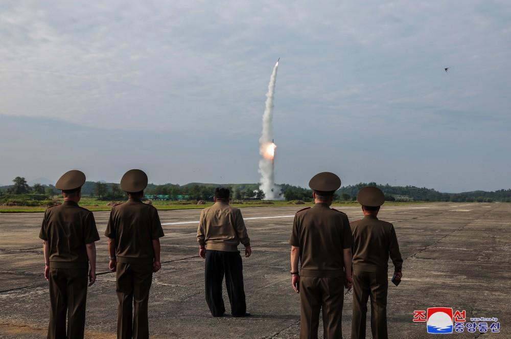 北朝鮮が「火星砲-11タ-4.5」短距離弾道ミサイルの2回目の試射 北朝鮮が「火星砲-11タ-4.5」短距離弾道ミサイルの2回目の試射