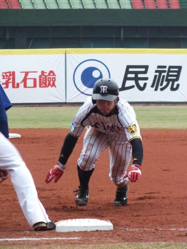 台湾のウインターリーグでは、出塁するたびに執拗な牽制球で警戒された緒方選手