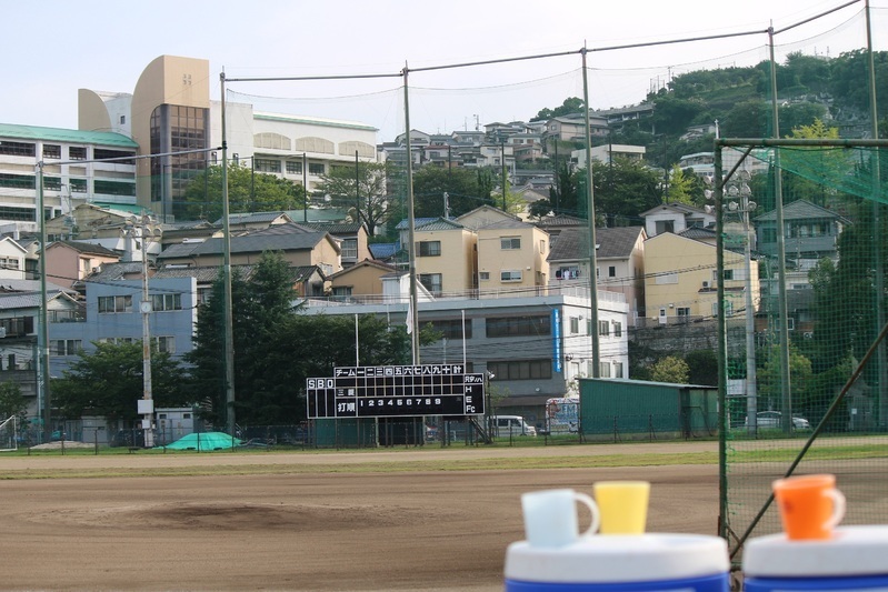向こうに見える坂の多い長崎の街並み。福山雅治さんの実家がこのあたりとか。