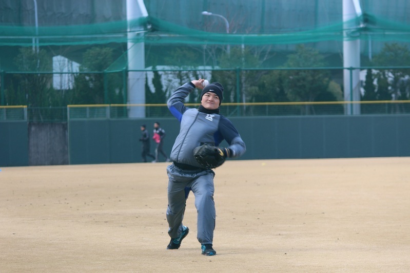 投げるボールがビュンビュン、キレキレの久保田打撃投手。
