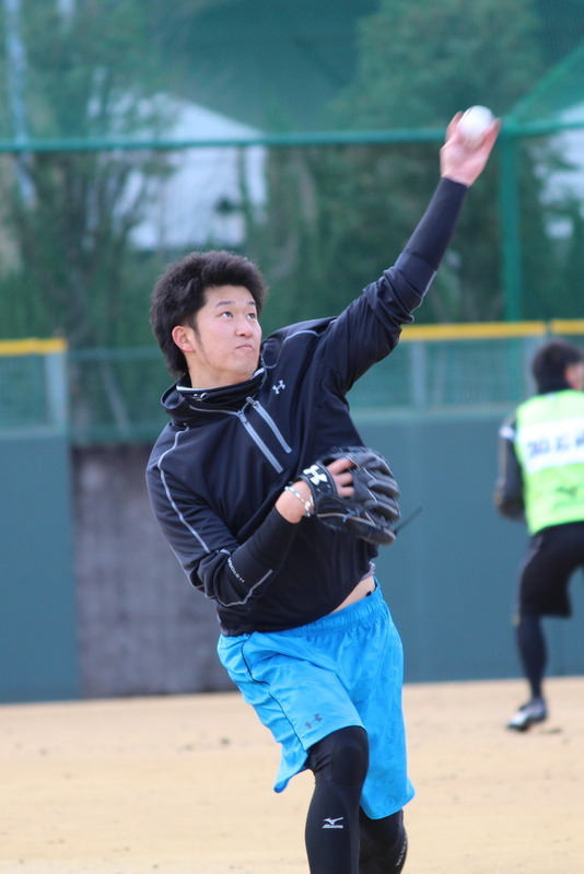 2年目の岩貞投手は初の沖縄スタート。「キャンプ完走は最低限の目標」