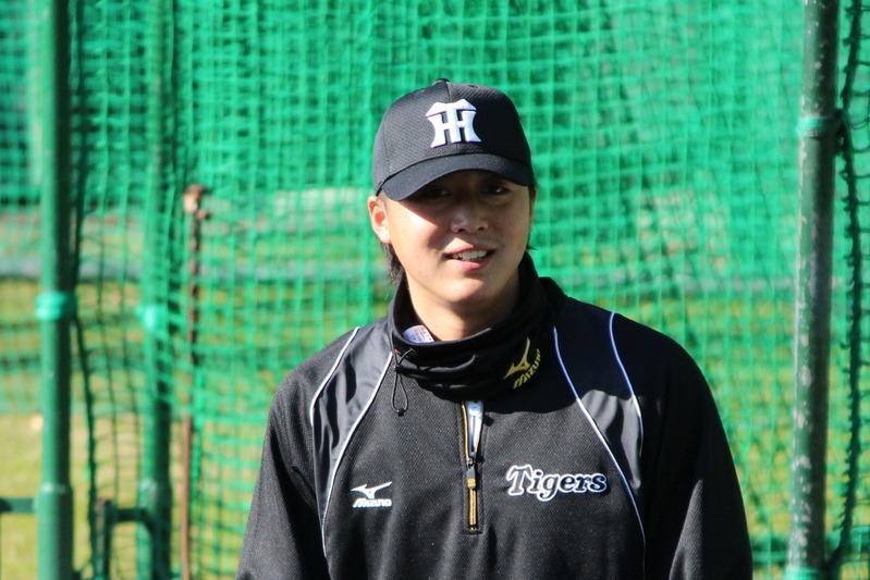 打撃が好きというだけあって、3日の練習後はとても楽しげに会話をしていた横山投手。