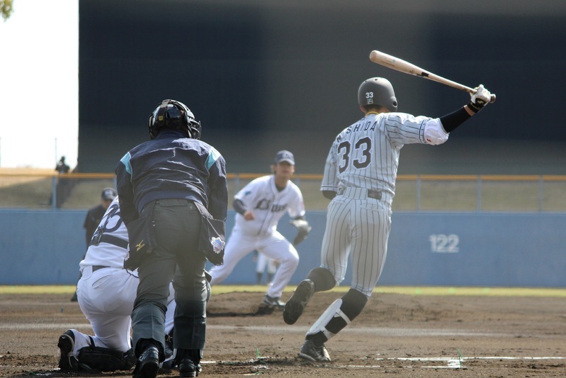 西田選手vs高橋光成投手はセンターフライでした。