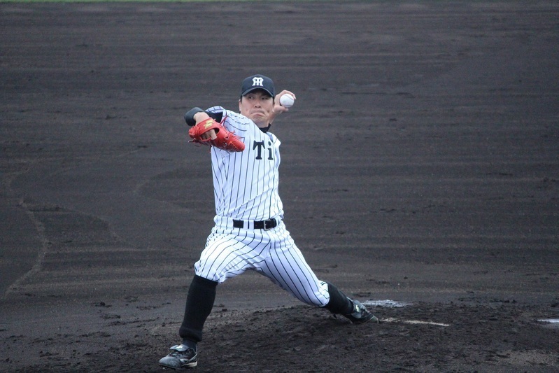 筒井“ダイナミック”和也投手は、打者10人に少し多めの51球でした。