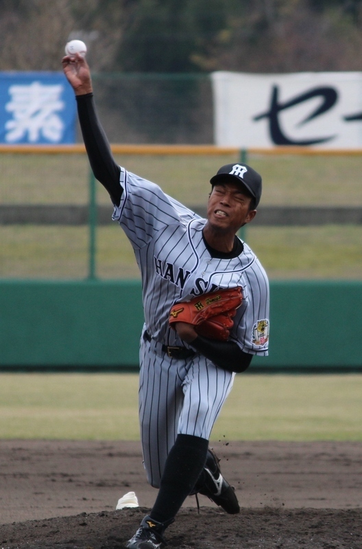 4月12日、福井との試合で投げたトラヴィス投手。このマウンドに次は背番号20で。