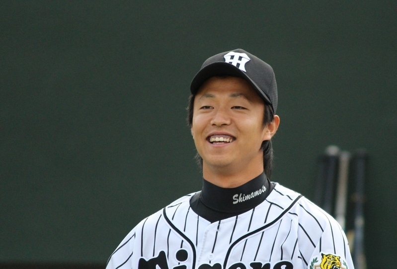 先発の前日ながら、野球教室でいい笑顔を見せていた島本投手。
