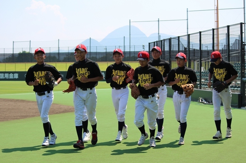 地元の野球チーム所属の中学生たち。暑い中でも移動はダッシュ！いい仕事ぶりでした。