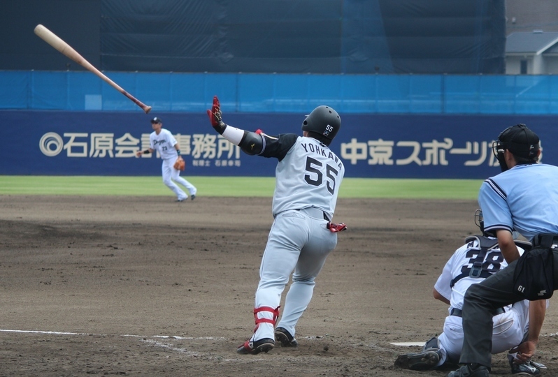 陽川選手は2回に先制の二塁打！