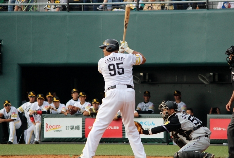 2日前に陽川選手と並ぶ14号を打たれたカニザレス選手には四球。