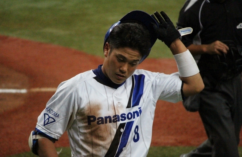 4回2死二塁で見逃し三振…ガックリと戻る阪口選手。
