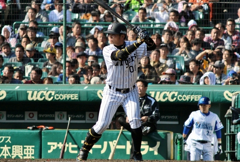 柴田選手の2打席目、四球でした。