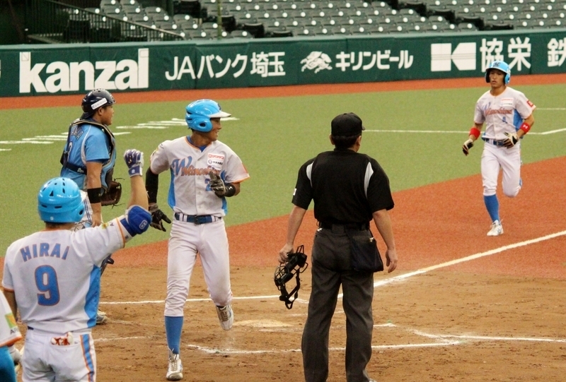 連打していた夏見選手と岸田選手が相次いで生還。