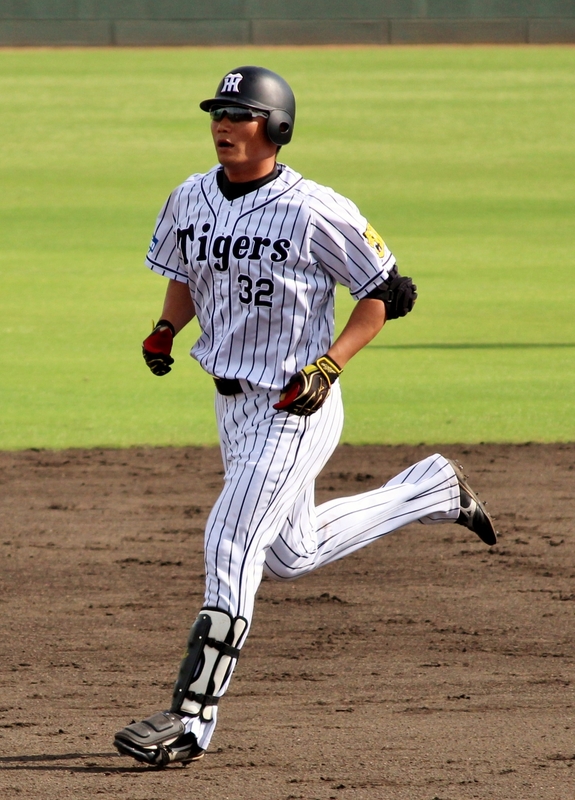 限定セール，人気 新品 元阪神タイガース 新井良太選手 阪神タイガース