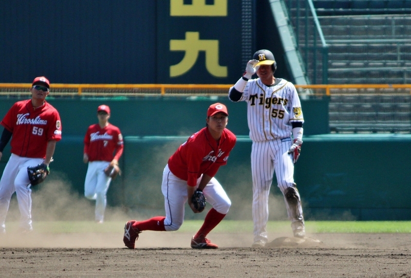 4回に今季3つ目の盗塁を成功させた陽川選手。