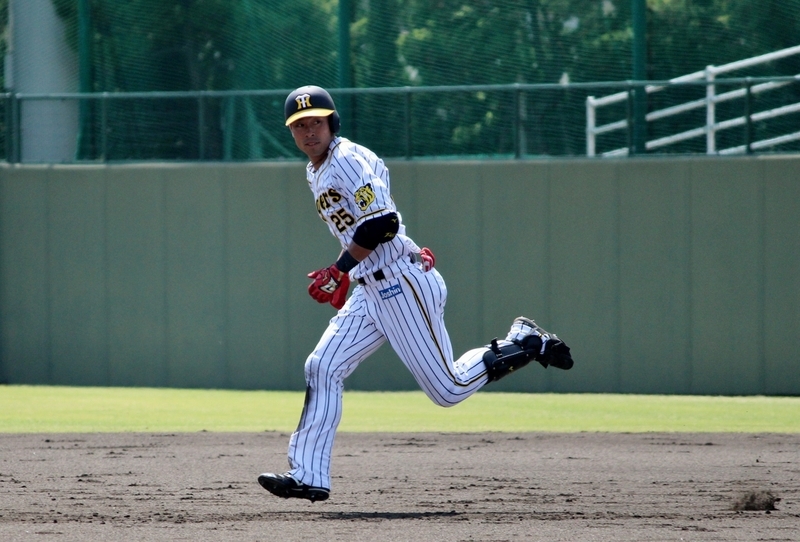 4回、2点タイムリーを放った江越選手は二塁へ!そして翌6日から1軍へ。