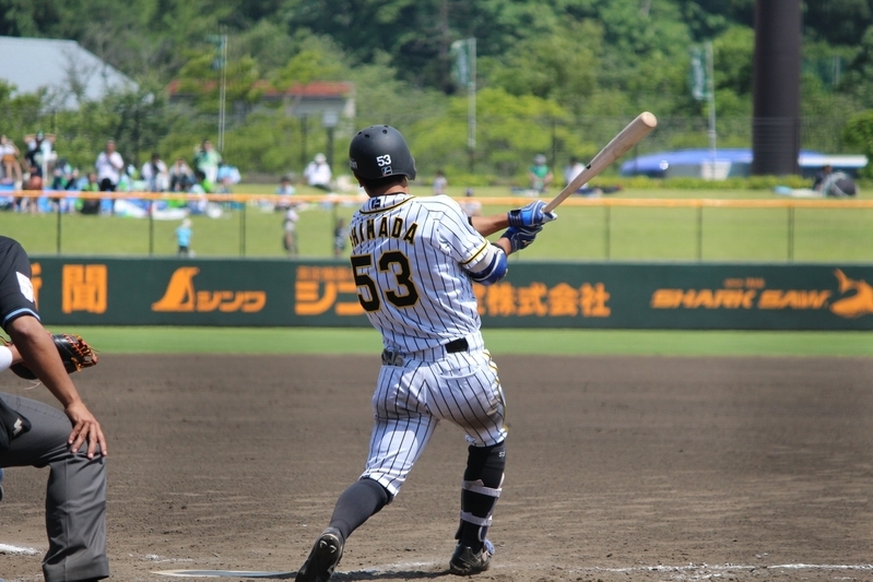 4回に島田選手はタイムリー二塁打！