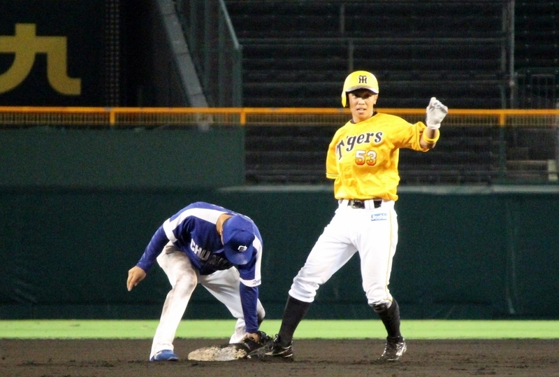 島田選手は2安打。盗塁は、加藤捕手に刺されて残念ながら失敗でした。