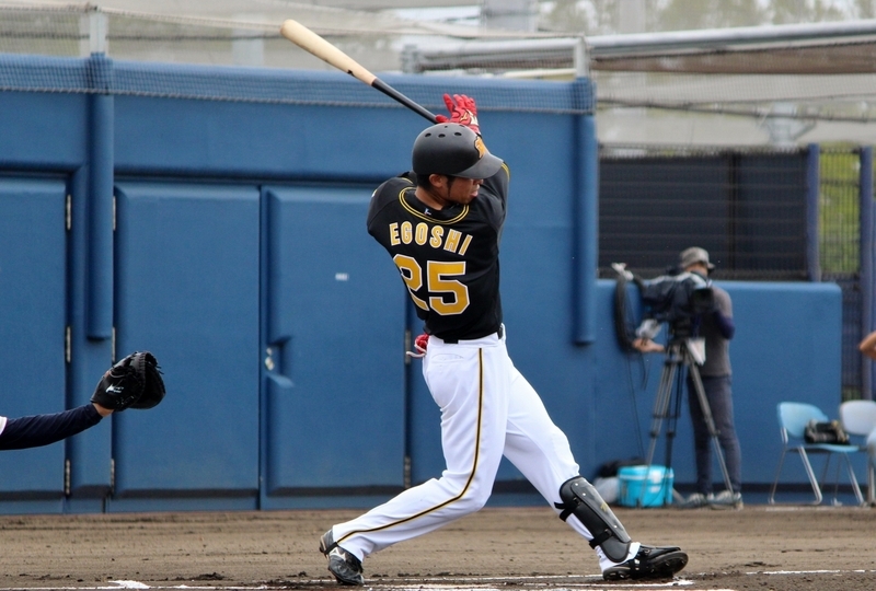 江越選手は24日、1回に中前打(写真)と23個目の盗塁！26日にも1回に二塁打しました。