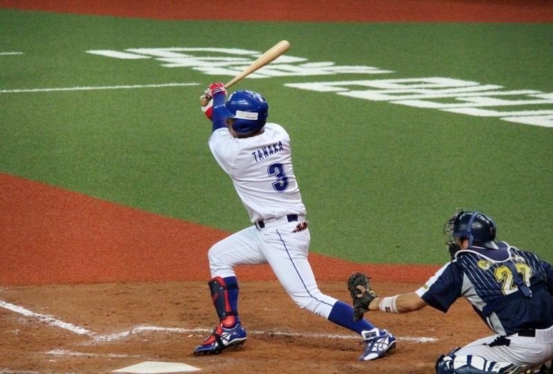 藤井健選手の進塁打で1死二、三塁として、代打・田中選手の投ゴロで1点！