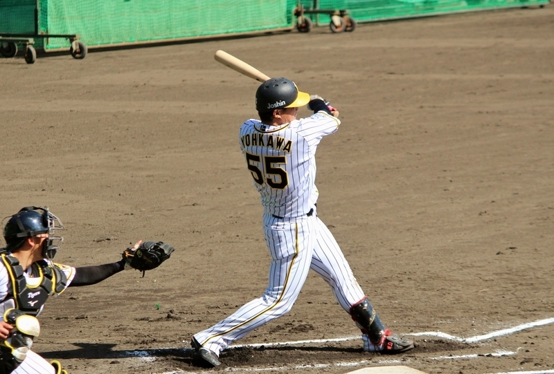 陽川選手は三塁打を含む3安打でした。