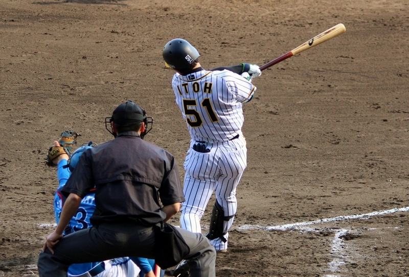 伊藤隼選手は押し出し四球と犠飛で2打点。
