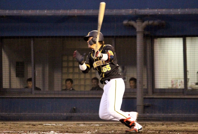 続く陽川選手が中越えのタイムリー二塁打！