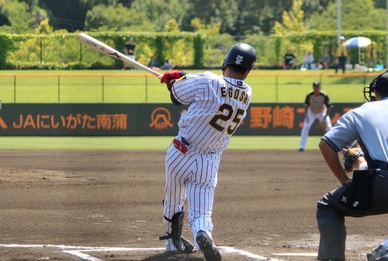 江越選手は2試合ともで先頭打者HR！これは18日、このあと冒頭の写真(バット投げ)に続きます。