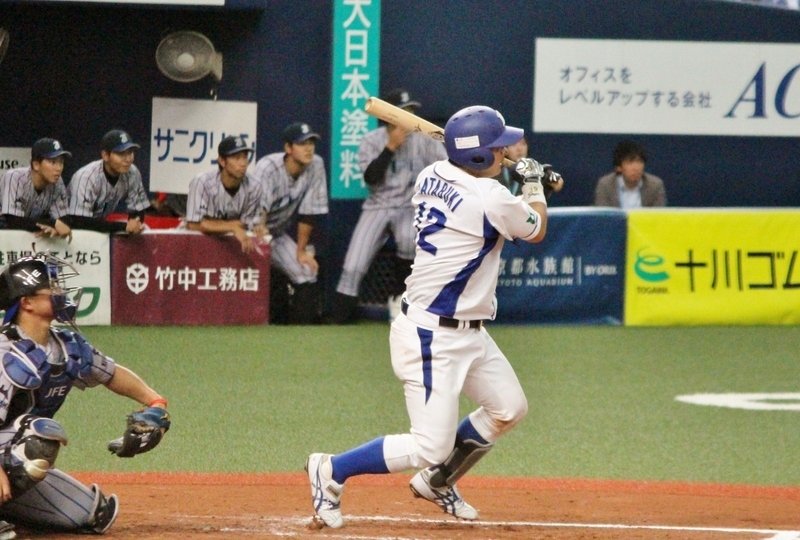 ※この写真も載せておきましょうね。日本選手権初戦の12回、片葺選手はサヨナラ打！