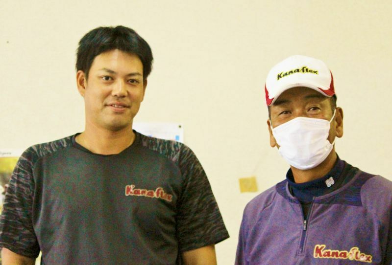 ※昨年9月、滋賀県東近江市の会社にお邪魔した際の写真。右が山田監督、左が藤井コーチです。