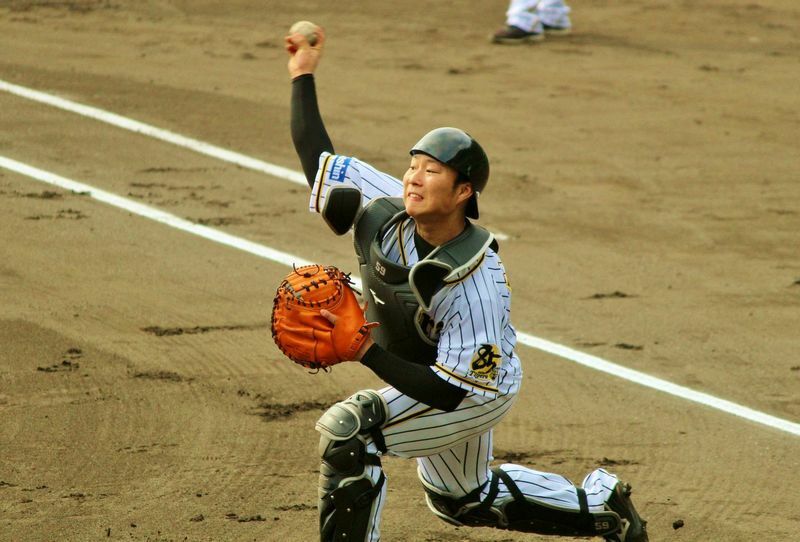 練習試合ではフルでマスクをかぶることが多い2年目の藤田選手。28日は暴投もありましたが、自身は2安打1盗塁です！