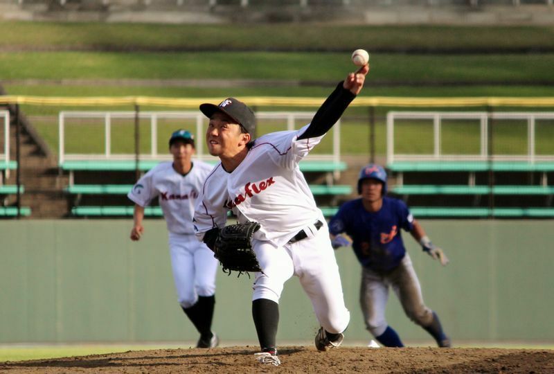 公式戦初登板の瀬古投手でしたが、7回まで粘投。8回に1点取られますが自責点は０です。