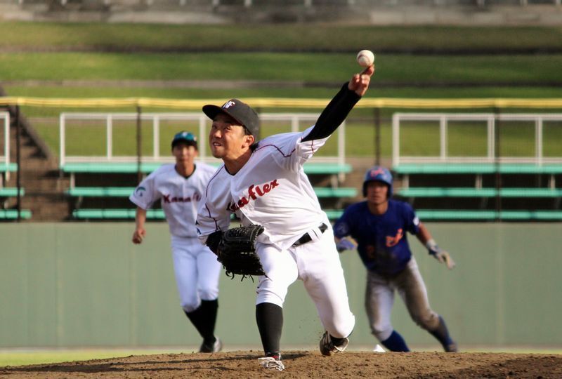 公式戦初登板の瀬古投手でしたが、7回まで粘投。8回に1点取られますが自責点は０です。