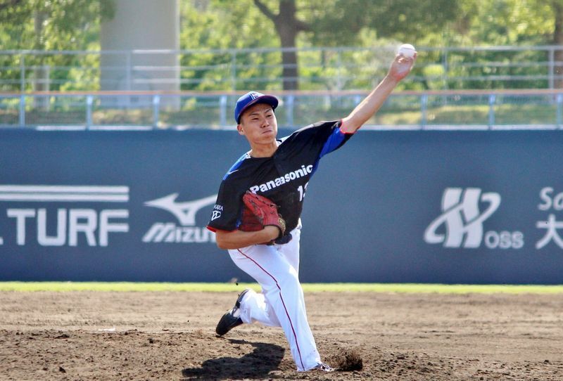 5月24日の初戦で先発したルーキー・井奥投手。写真は6月2日のニチダイ戦のものです。