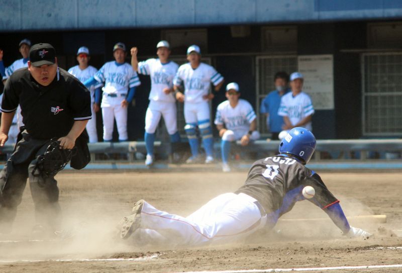 稲村晃希選手に続いて藤井選手も生還！またまた4対4の同点になりました。