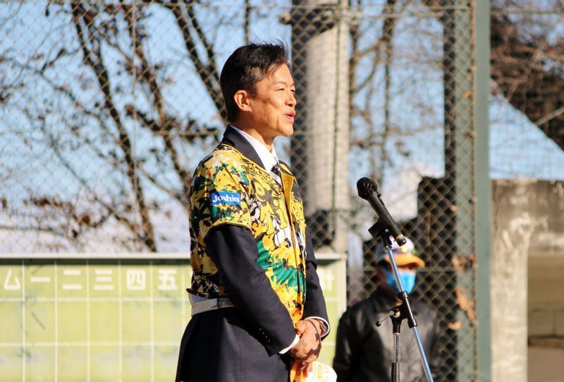 開会式で挨拶をされた寄居町の峯岸町長。