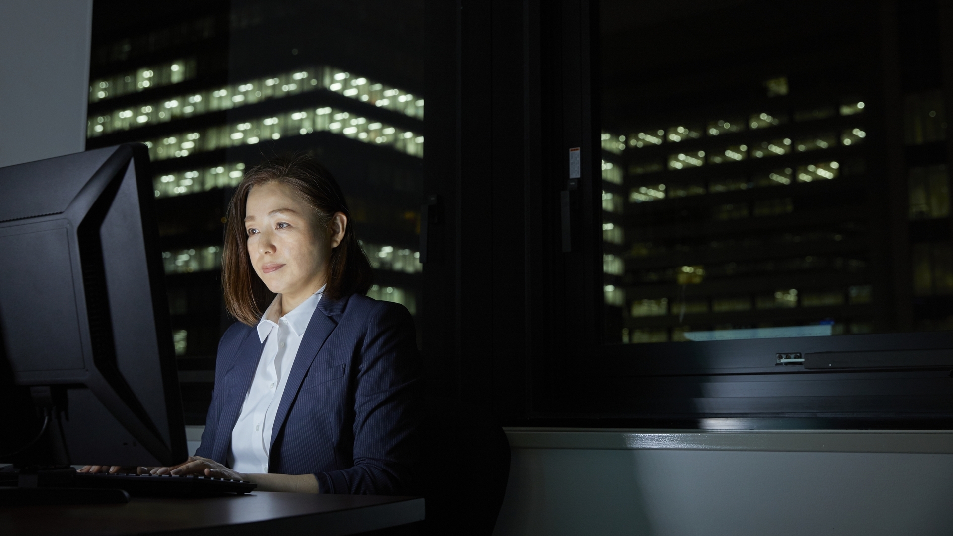 子育て社員の業務フォローで深夜残業や休日出勤 残業手当もタクシー代もない フォローする社員の実例 小酒部さやか 個人 Yahoo ニュース