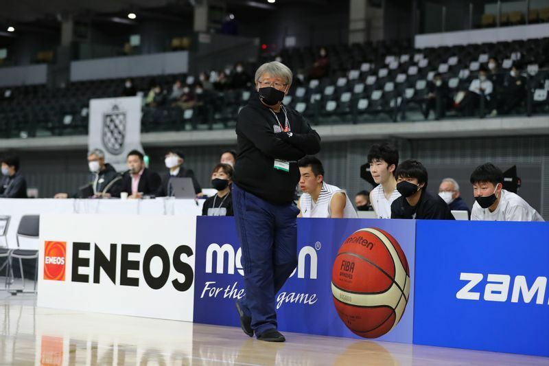 LAKE FORCEの井門靖昇HC 写真提供:日本バスケットボール協会