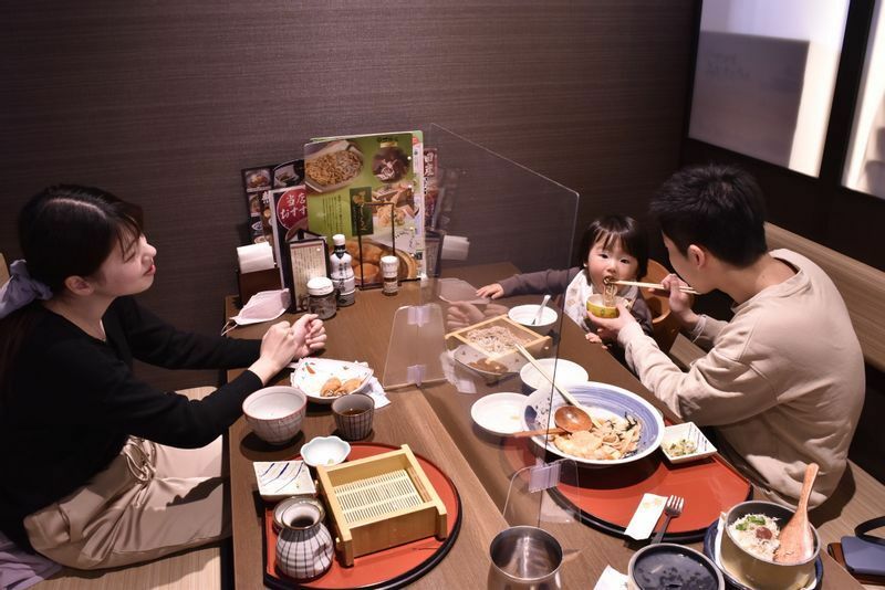 名古屋地区では特にデイリーな食事の場として親しまれ、小さな子どもづれのファミリー客も多い